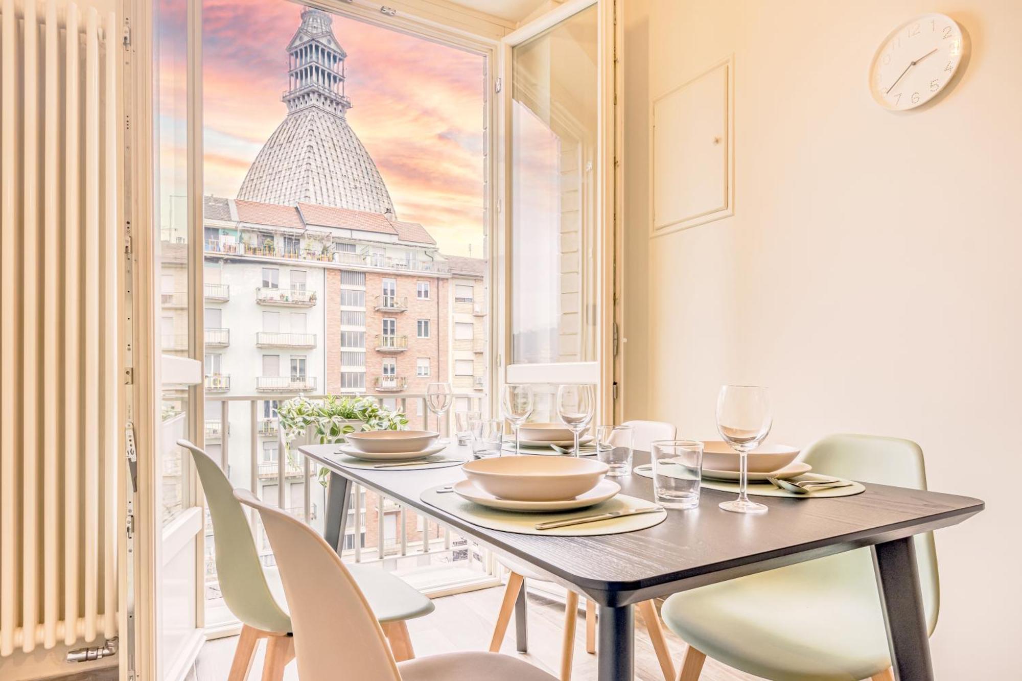 Appartamenti Vista Mole, Centro A 15 Min - Luxury Suites & Fast Wifi Турин Екстер'єр фото